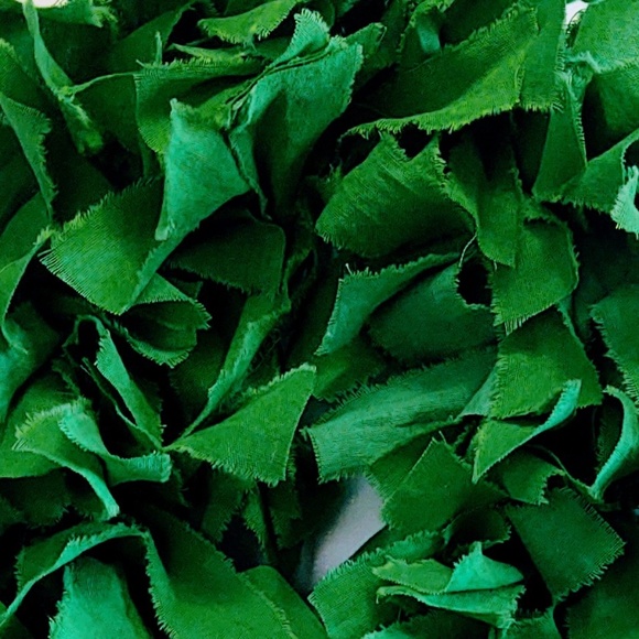 Hand Crafted St. Patrick's Day Kelly Green Shamrock Fabric Rag Wreath 19" Wide - Picture 5 of 7